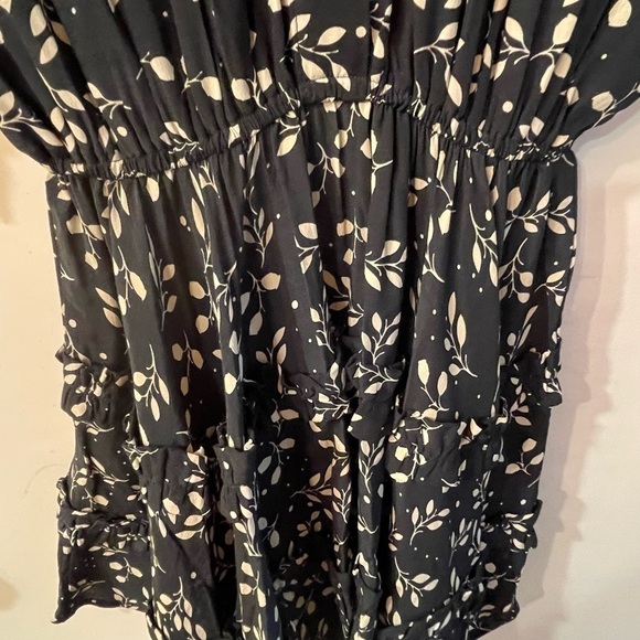 LA Confection dress - Picture 3 of 11